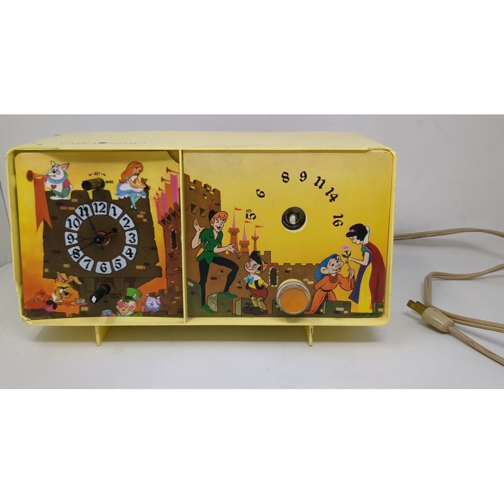 Vintage Disneyland Youth Clock Radio GE General Electric Disney 1960s READ DESC